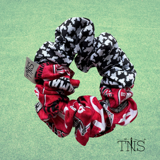 Alabama Roll Tide Scrunchie in Red & Houndstooth