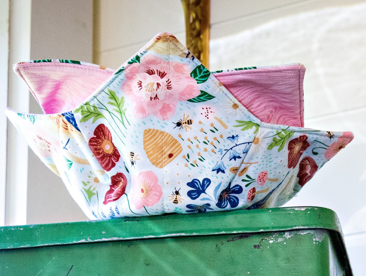 Birds & Bees Bowl Cozy