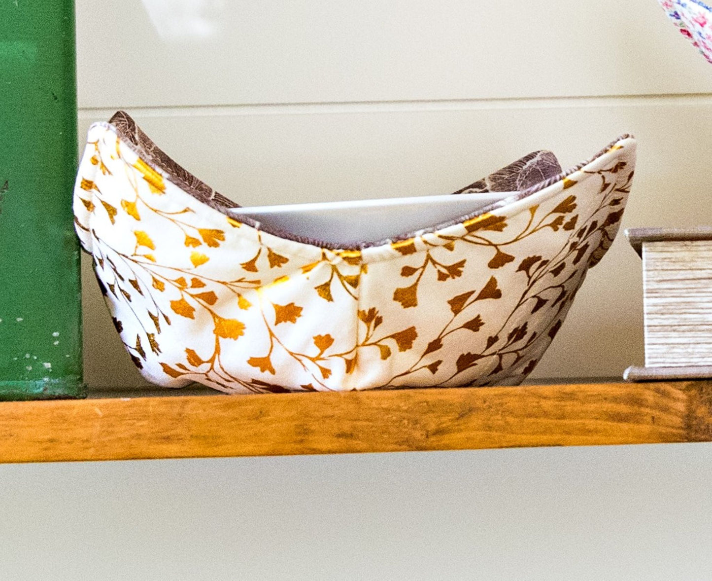 Gold Leaf Bowl Cozy